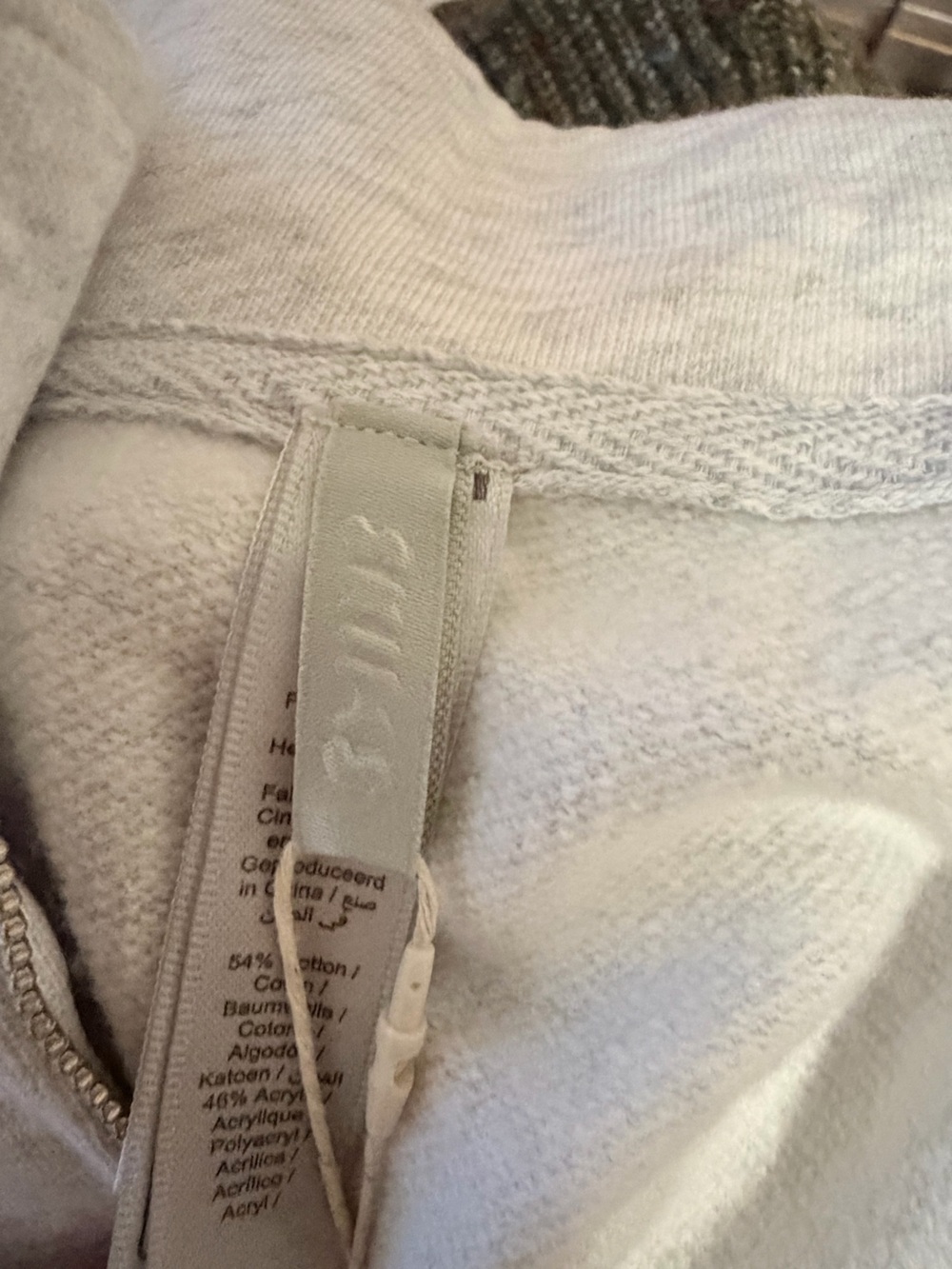 Skims Lightweight Fleece Shrunken Quarter Zip Pullover size large NWT - Picture 11 of 12